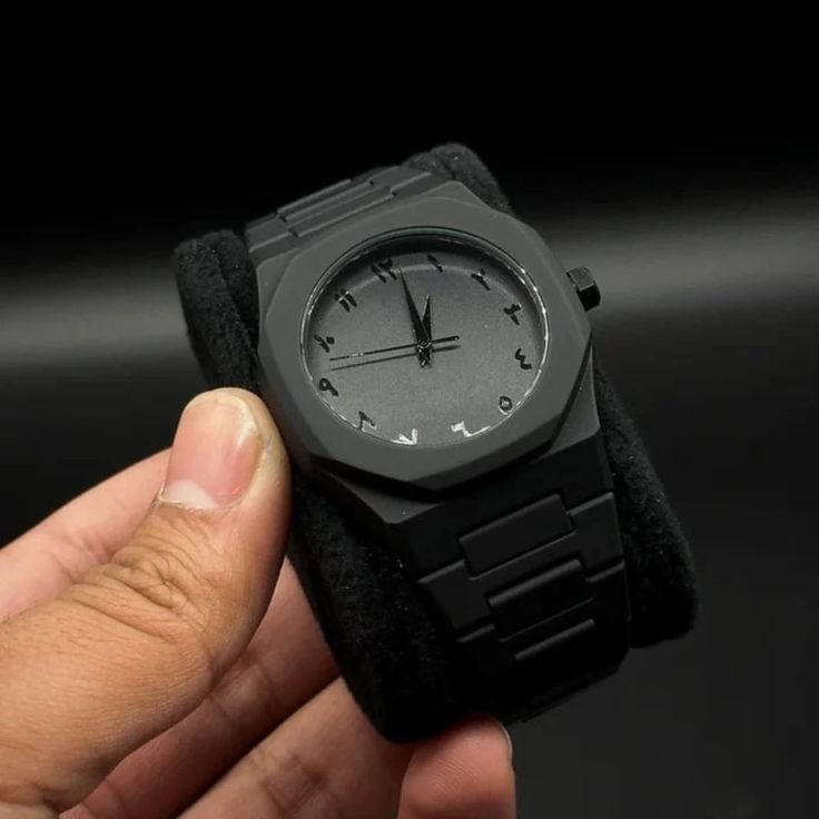 Aura Fiber Edition – Sleek Arabic Dial Watch
